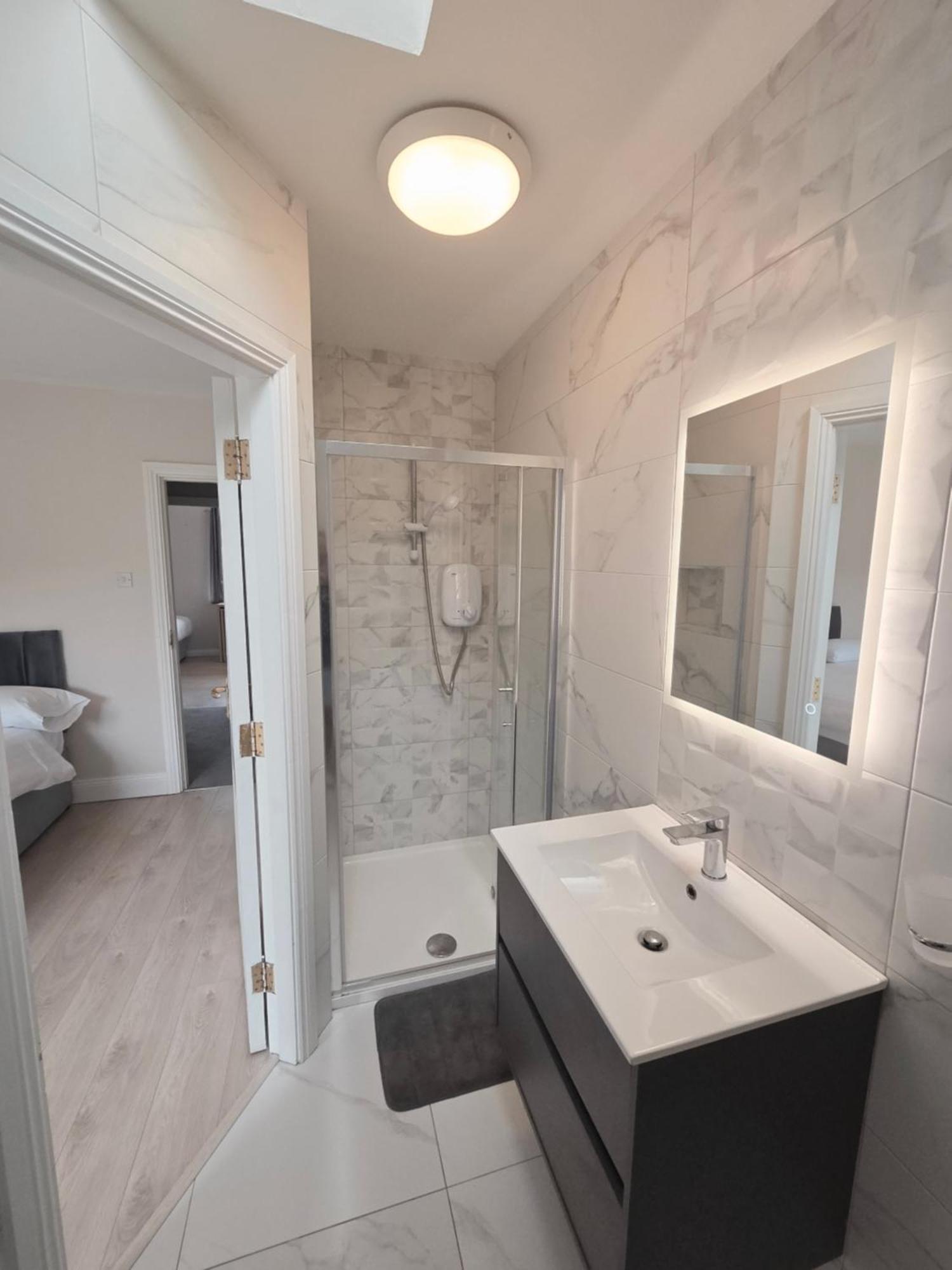 Apartamento Stylish Spacious 4 Bedroom House *